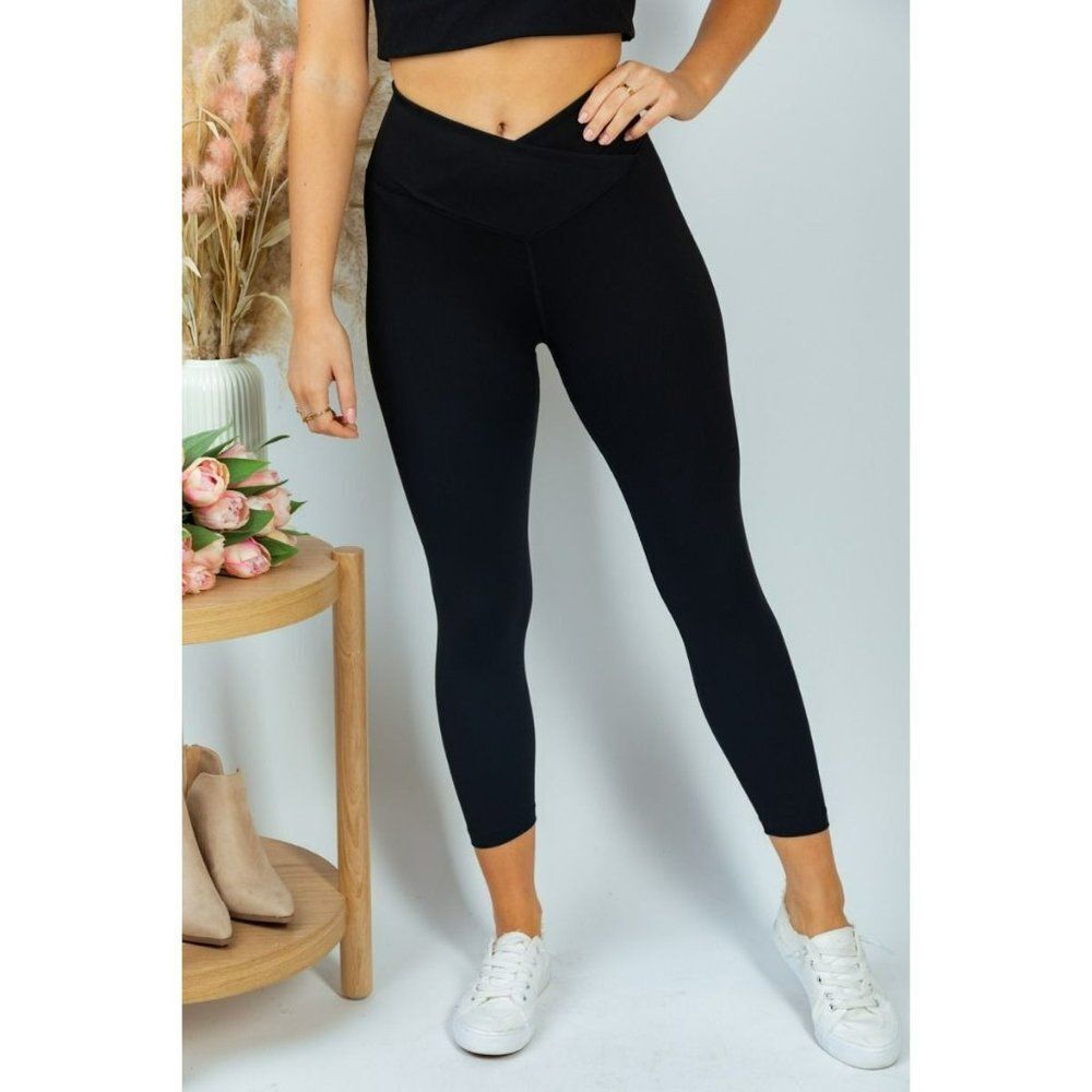 SALE! White Birch Black Workout Gym Leggings Cropped Length Stretchy NEW